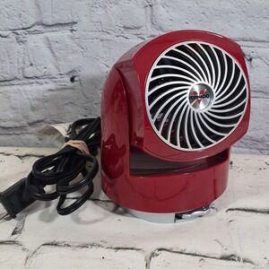 Vornado Flippi V6 Personal Air Circulator Fan Portable Desk Tilting 2 Speeds Red